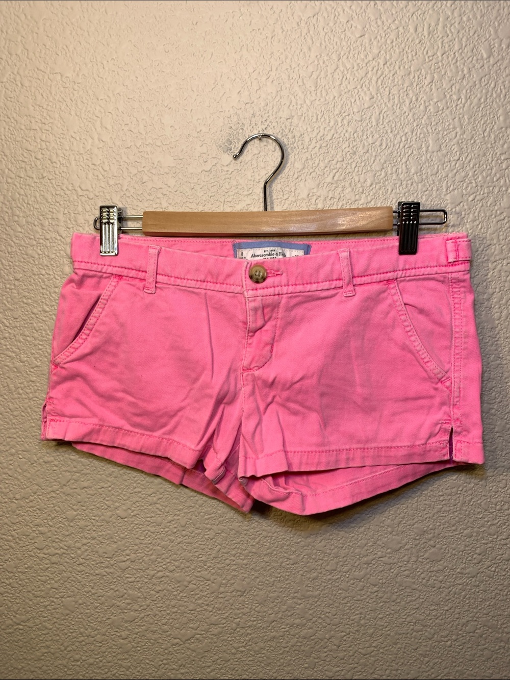 Abercrombie & Fitch neon pink short sz 0 summer concert festival low rise girly*
